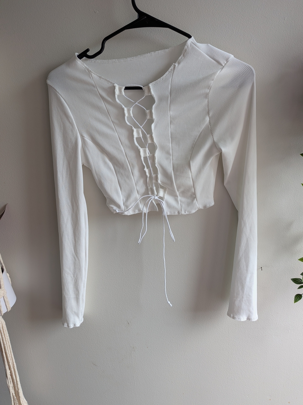 NWOT Women's White Lace-Up Long Sleeve Crop Top